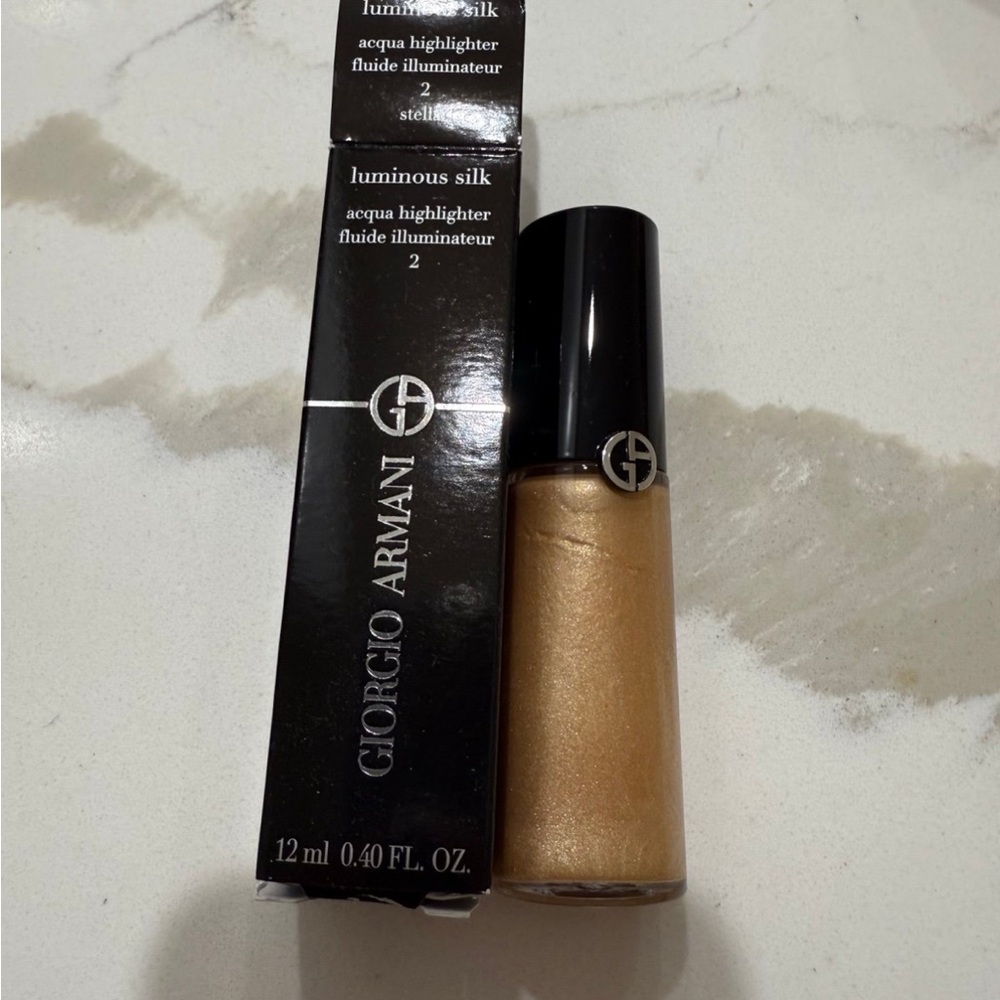 Giorgio Armani Luminous Silk Highlighter - Radiant Gold